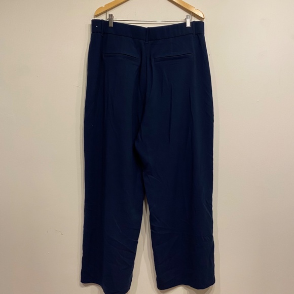 Abercrombie & Fitch Navy Wide Leg Pants - Picture 4 of 5